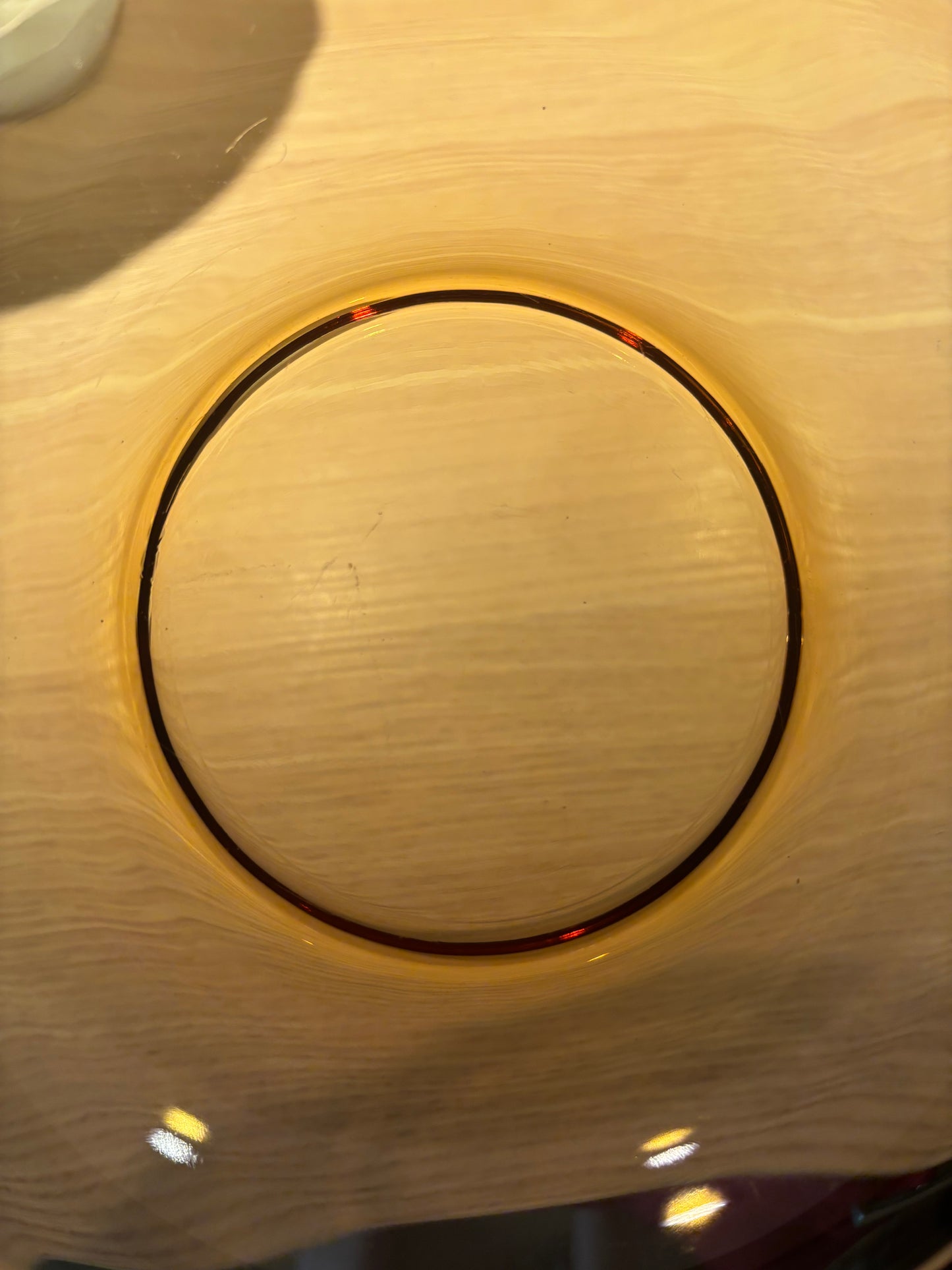 Vereco djup tallrik i bärnstensfärgat glas.