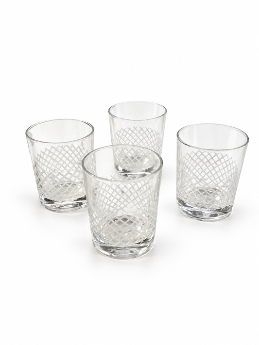 Fyra vintageglas med franskt rutmönster